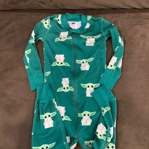 Washed never worn Baby Yoda Hanna Andersson